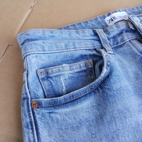 Women's Zara Denim Distressed Style Cotton Jeans Medium Wash - Picture 12 of 13